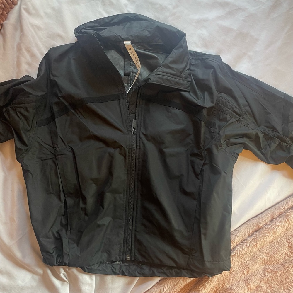 Lululemon Black Lightweight cropped Track Size 6